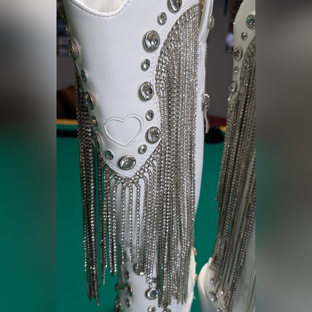 White Fringe Western Boots - Picture 9 of 12